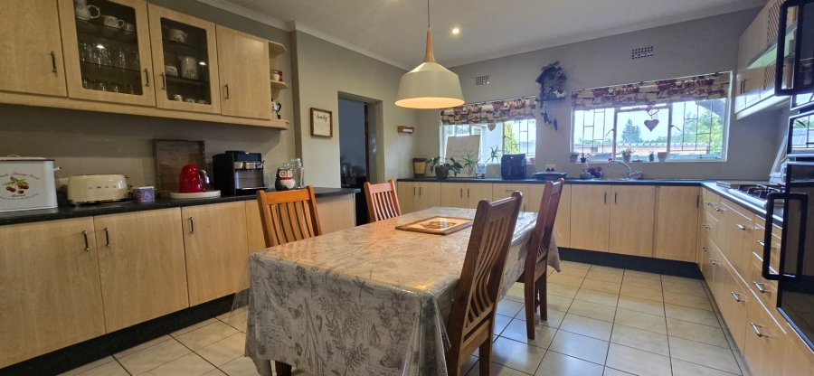 4 Bedroom Property for Sale in Flamwood North West